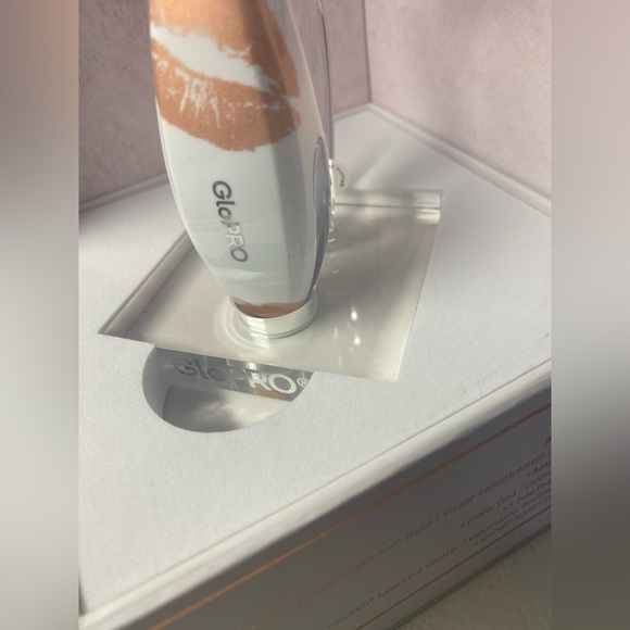 BeautyBio GloPRO LIP edition NEW - Picture 3 of 8